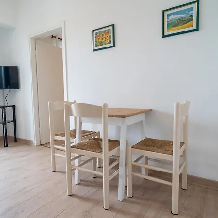 Leisure Apartman *