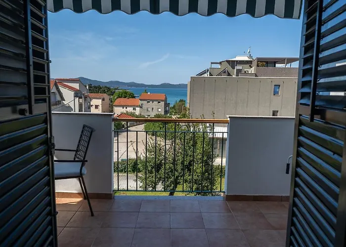 Leisure * Ζαντάρ