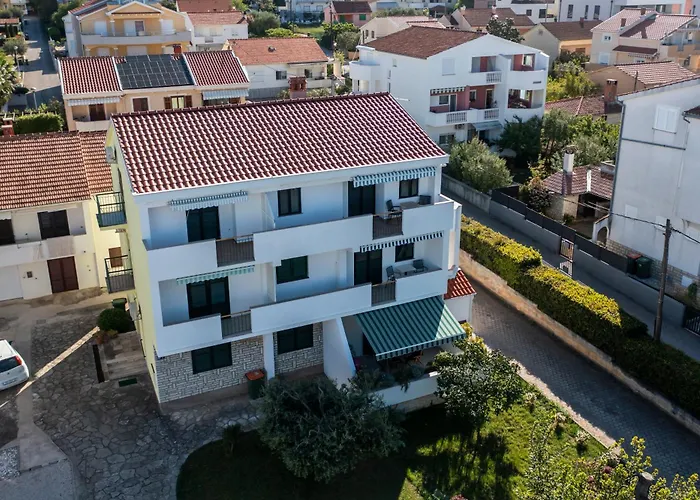 Leisure * Ζαντάρ